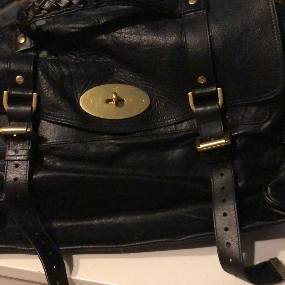 Mulberry Oversized Alexa in black soft buffalo